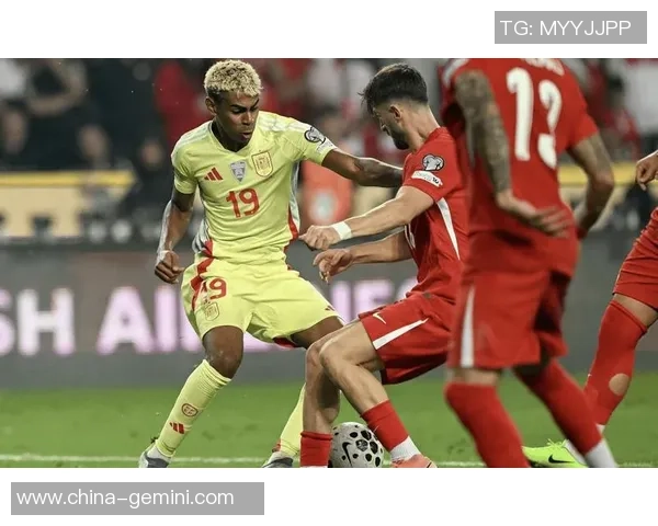 土耳其与冰岛世预赛激战正酣谁能晋级下一轮较量